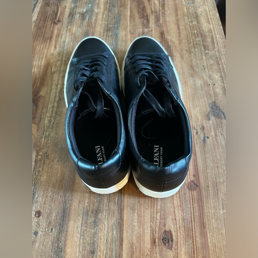 Alfani Black Leather Men’s Sneakers, size 9 - Picture 5 of 7